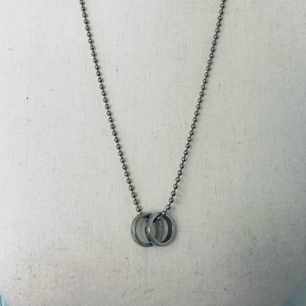 NWT GAP KIDS  Silver tone ball Necklace with silver tone metal ring charms